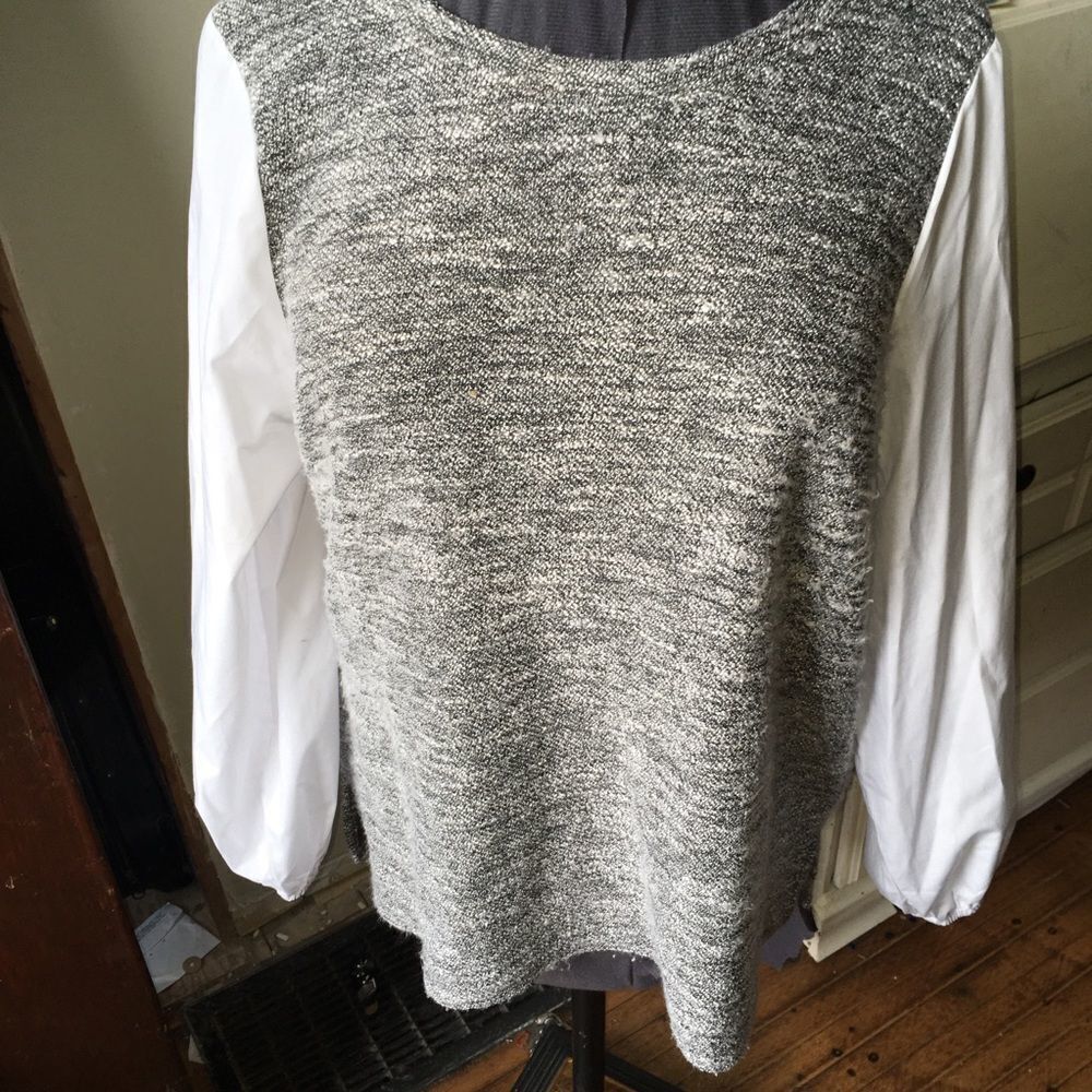 Lane Bryant sweater like blouse, size 14/16